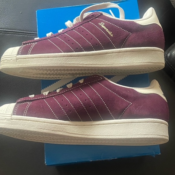 Brand New Women’s Adidas Superstars Maroon and Off-White Sneakers 7.5 - Picture 3 of 10